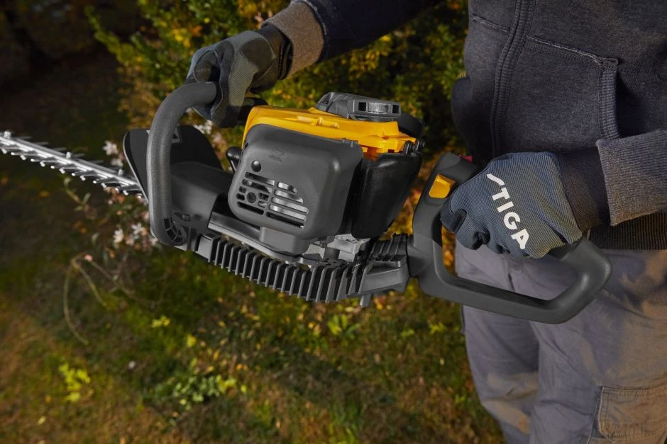 Stiga HT 525 Benzine Heggenschaar - 22,5cc - 0,65kW - 2-takt - 46cm - 35mm - Afbeelding 14